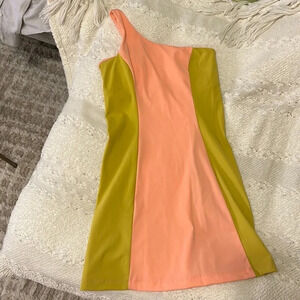 Outdoor Voices one‎ shoulder workout dress